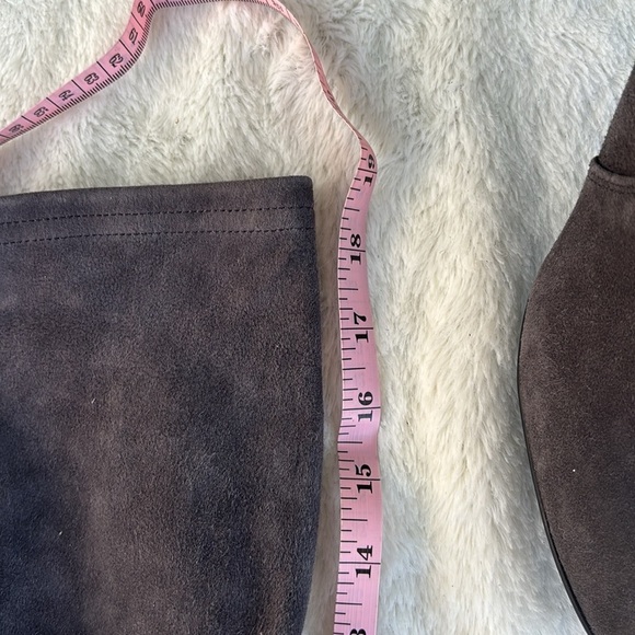 EUC Aquatalia Gray Over the Knee Boots Suede Finish Size 5 Women Leather Heeled - Picture 10 of 10